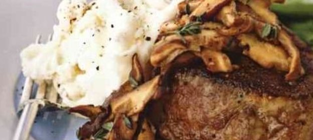 Говяжий стейк с грибами