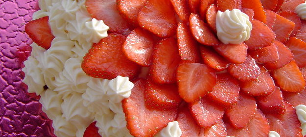 Торт-ТИРАМИСУ с клубникой