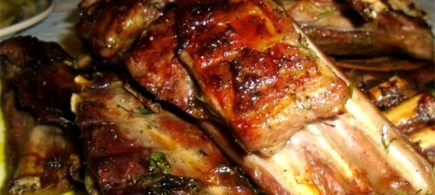 Ребрышки на решетке