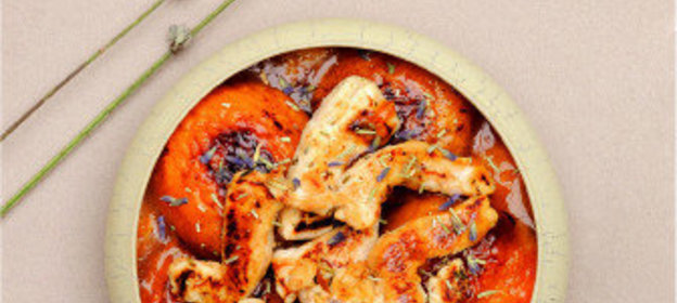 Курица в воке с травами