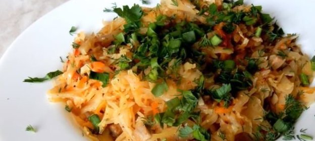 Жареная капуста с шампиньонами