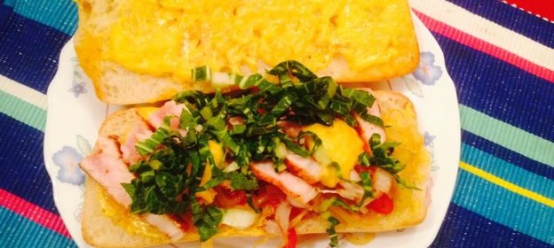 Сэндвич с стейком