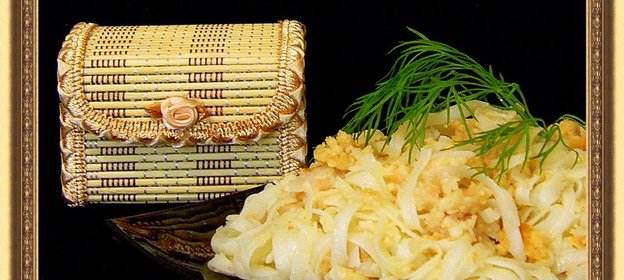 Рисовая лапша с кальмарами а-ля по-флотски