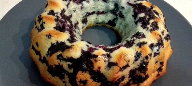 Кекс с черникой