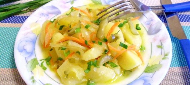 Картошка с солеными огурцами
