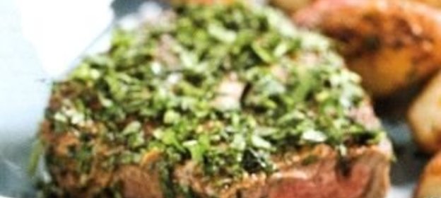 Говяжьи стейки с жареным картофелем