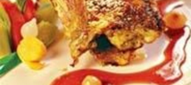 Морской петух с соусом из луковой карамели, жаренный с прованскими травами