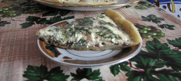 Омлет на лепешке (так мы с мамой упростили перепечи)