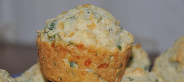Сырные маффины с зеленью