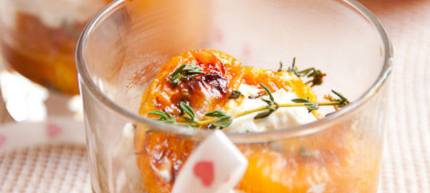 Жареные мандарины с тимьяном и маскарпоне