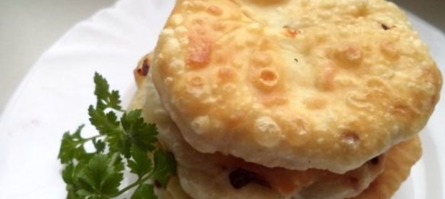 Лепешки с зеленым луком