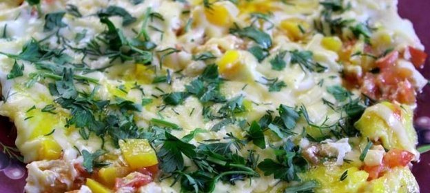 Яичница с сыром и овощами