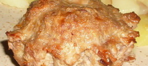 Мясо-кабачковые маффины с начинкой