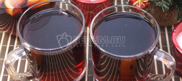 Рулет с зеленью, крабовыми палочками и яйцами