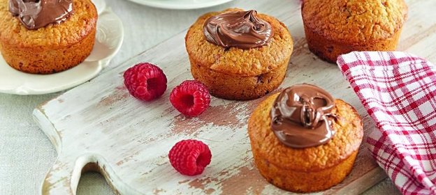 Овсяные маффины с малиной