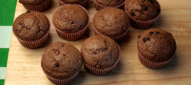 Шоколадные маффины с бананом