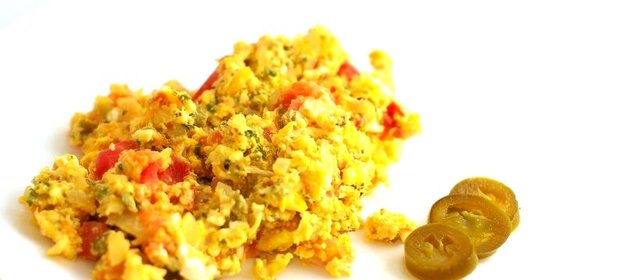 Яичница с помидорами