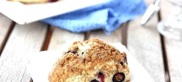 Лепешки с черникой