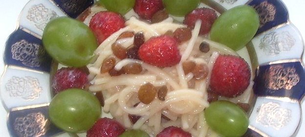 Макароны с ягодами