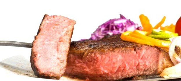 Говяжьи стейки в цитрусовом маринаде на гриле