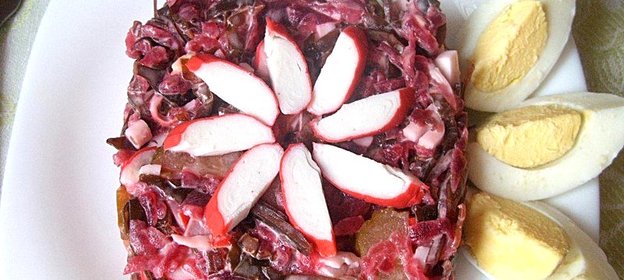 Салат из морской капусты и свеклы