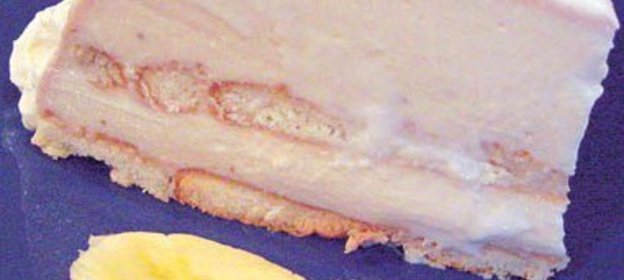 Творожно-банановый торт-желе