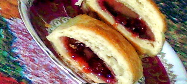 Слойка с джемом