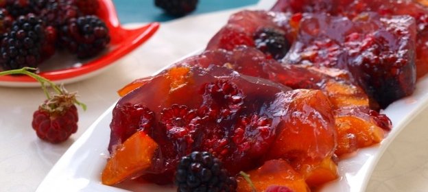 Желе с фруктами ассорти