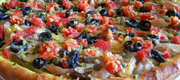 Пицца с тунцом