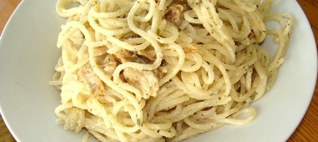 Спагетти с грибным соусом