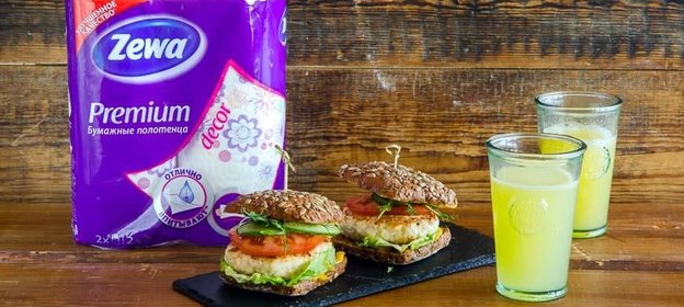 Полезный бургер из курицы