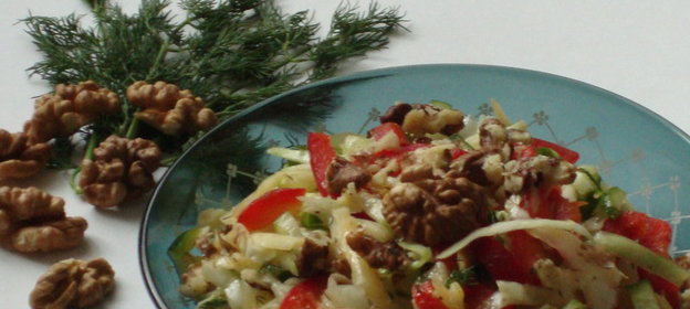 Салат из капусты с сыром и грецкими орехами