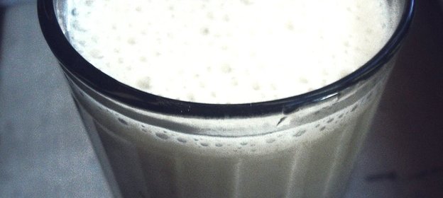 Банановый смузи с кефиром