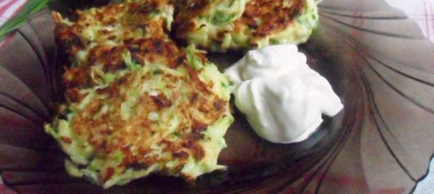 Mücver - турецкие кабачковые оладьи