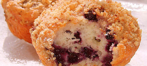 Маффины с черникой и ореховой корочкой