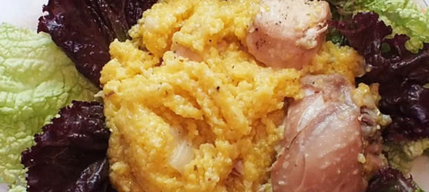 Кукурузная каша с курицей (в мультиварке)