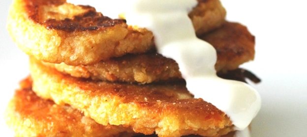 Морковно-яблочные оладьи с геркулесом