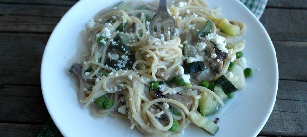 Паста с цукини и грибами