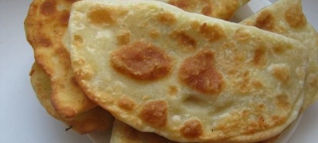 Лепешки с творогом и зеленью