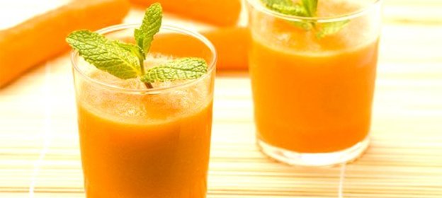 Смузи с сельдереем, морковью и яблоком