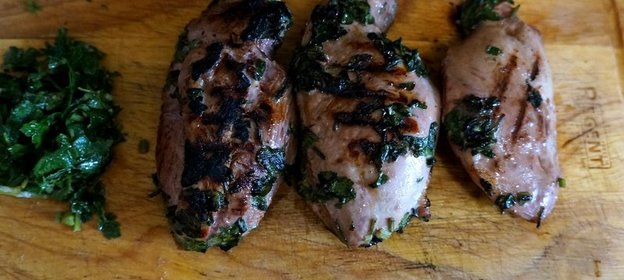 Утиная грудка с петрушкой и оливковым маслом