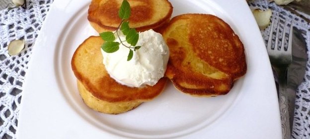 Кукурузные оладьи с апельсином