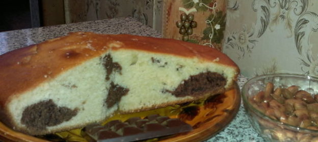 Кофе с ликером и персиками