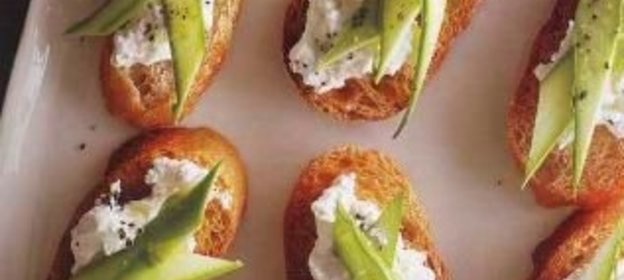 Уха с пельменями из рыбы