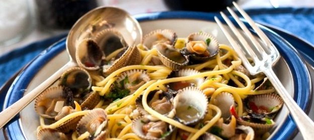 Спагетти с морскими мидиями