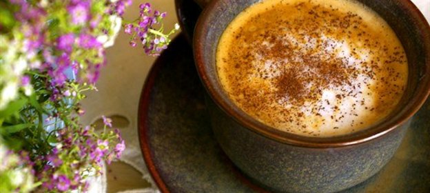 Кофе латте с корицей