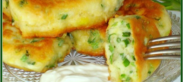 Оладьи на кефире с зеленым луком