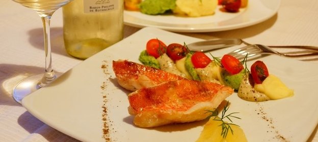 Морской окунь с картофельным стумпом