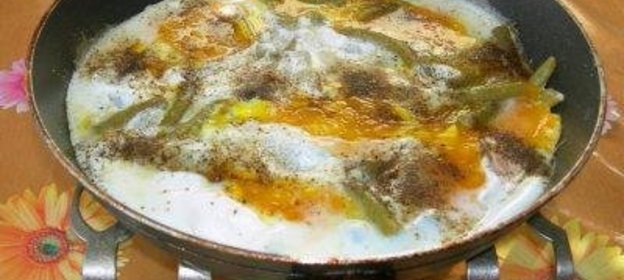 Яичница со стручковой фасолью
