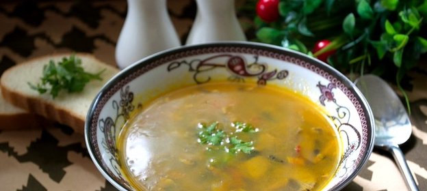 Суп на грибном бульоне